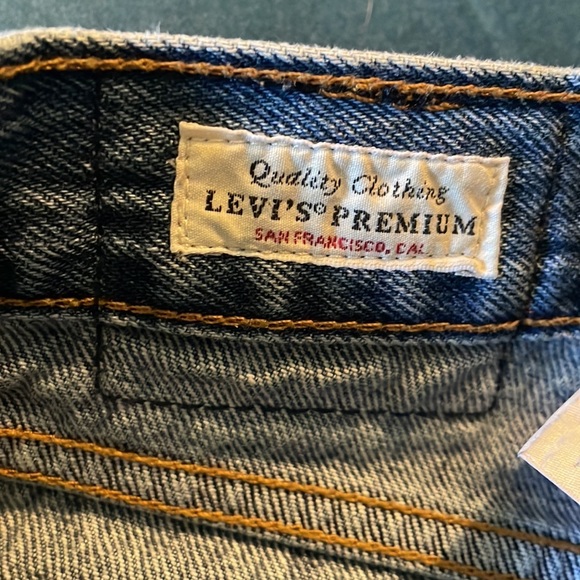 Levi Strauss wedgie style size 28 4 button front jeans - Picture 5 of 6